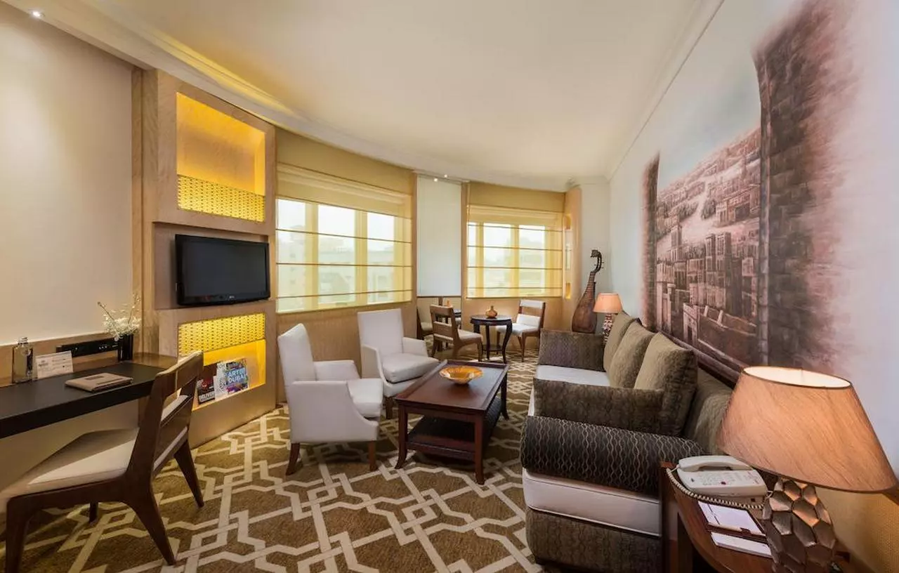 MARCOPOLO_SHABAVIZ (5).jpg